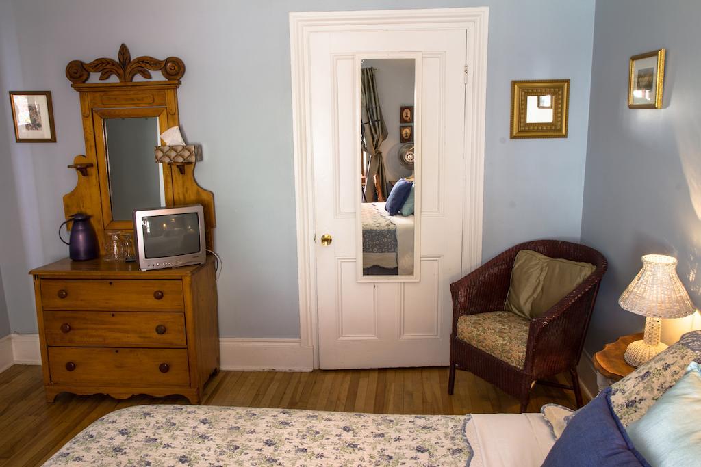 Gite Au Croissant De Lune Quebec City Room photo